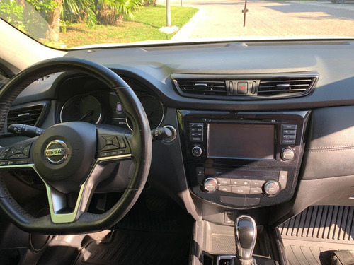Nissan X-Trail 2.0 Exclusiv 2 Row Hybrid
