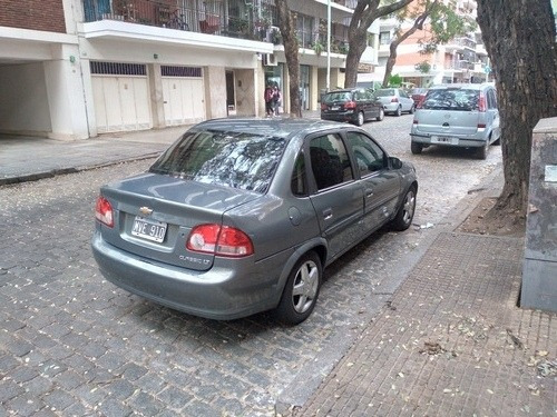 Imagen 5 de 8 de Chevrolet Classic Lt