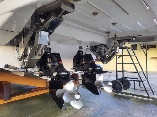 Lancha Triton 370 Ht Diesel N Solara Nx Focker Ventura 138 H