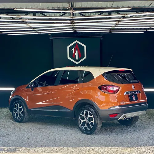 Renault Captur 2.0 Intens Automática