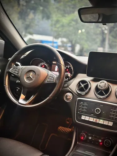 Mercedes-Benz Clase GLA 1.6 GLA200 Urban