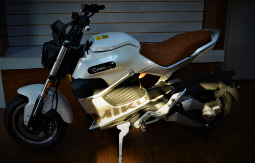 Imagen 11 de 20 de Super Miku Sunra 100km 95km/h Litio Moto Electrica Deportiva