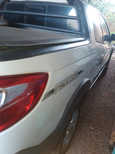 Fiat Strada 1.4 Freedom Cab. Dupla Flex 3p