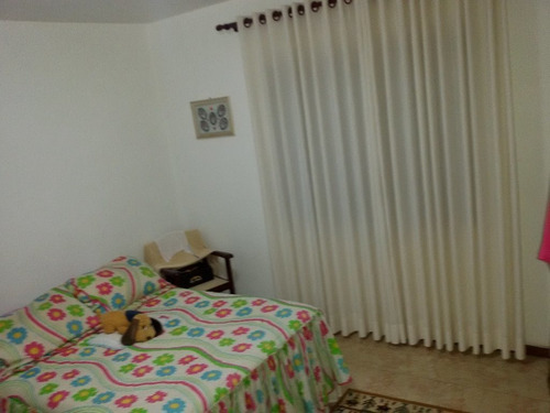 Imagem 8 de 15 de Casa De 3 Dormitórios - 4305