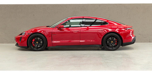 Porsche Taycan 2023
