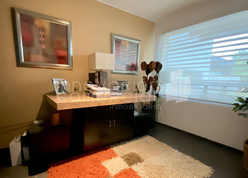 Casa En Venta En Jacarandas Qro, Con 4 Habitaciones