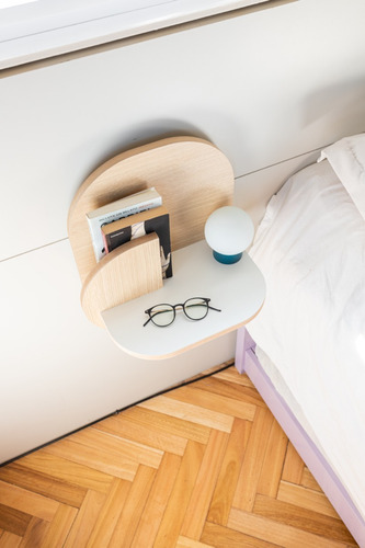 Mesa De Luz Flotante Otto Escandinava Nordica Excelente