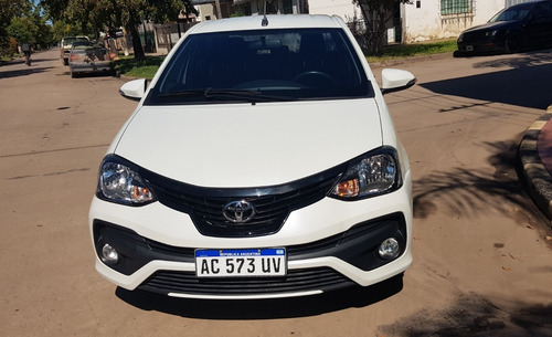 Toyota Etios Xls 1.5 4 Ptas M/t 2018 Financiado