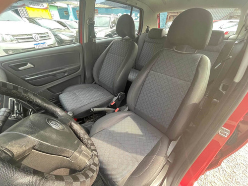 Imagem 10 de 11 de Volkswagen Fox 2013 1.0 Vht Total Flex 5p