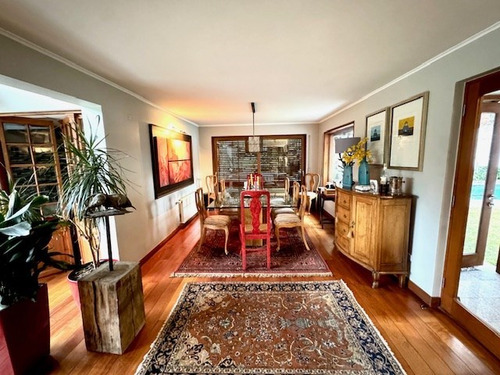 Casa En Venta De 4 Dorm. En Vitacura