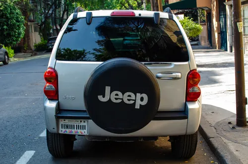 Jeep Liberty Sport 4x2 At