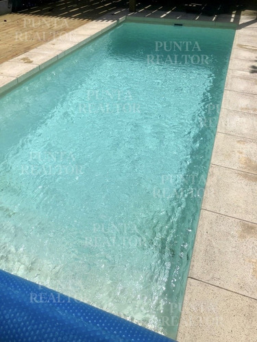 Mansa, Minimalista, 3 Suites Con Vestidor Y Terrazas, Parrillero, Piscina, Jardín Diseño- Ref: 130