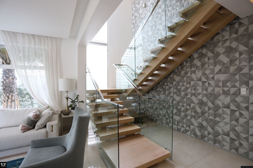 Imagen 27 de 30 de Impresionante Casa Ubicada En Santiago (a124)