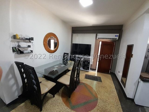 Imagen 2 de 21 de Apto. Bello Montecarla Mora Cod. 23-3701 Telf. 0412-5885892
