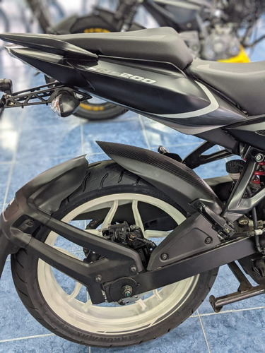 Imagen 6 de 16 de Bajaj Rouser Ns 200 0km