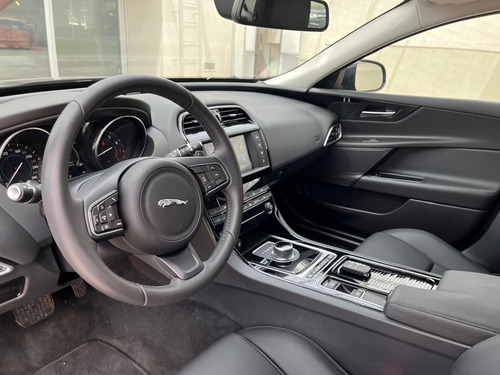 Jaguar Xe Pure 2.0 240hp 2018 Okm.