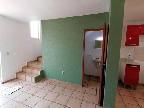 Imagen 4 de 10 de Hermosa Casita Con Gran Potencial En Colonia Miraflores