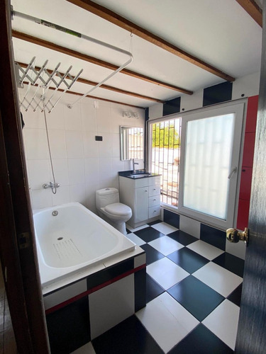 Casa Cómoda En Barrio Matta Sur