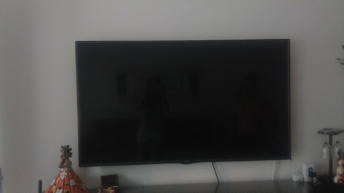 Smart Tv 60 Polegadas Com Tela Trincada