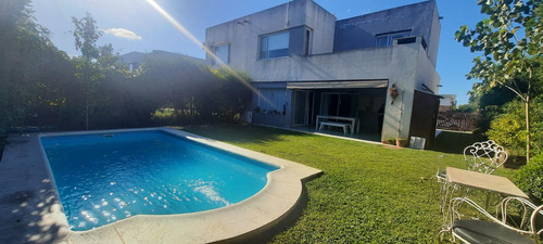 Imagen 6 de 30 de Casa En Venta Villanueva Casas De Santa Maria 3 Dormitorios Pileta Jardin Galeria Parrilla