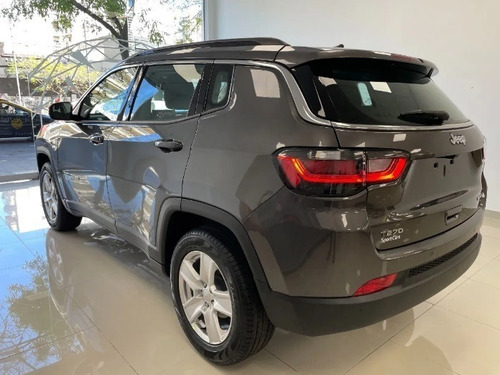Imagen 4 de 8 de Jeep Compass Sport