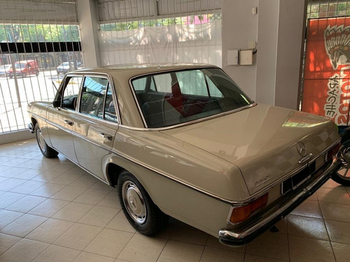 Mercedes Benz 250-8 1968 Charliebrokers