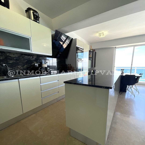Se Vende Apartamento Caribe En La Estado La Guaira Ref 003 - 182