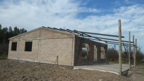 Importante Terreno Con Casa Nueva, En San Rafael Mendoza.