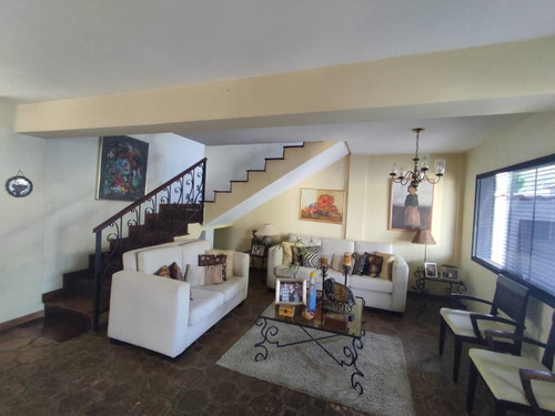 Imagen 11 de 16 de Casa En Venta En Urb, Colinas De Guataparo