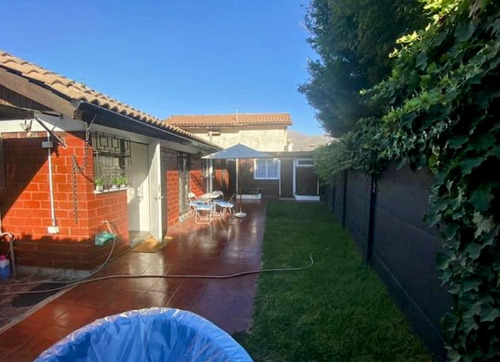 Casa Clásica Y Hermosa De 3d 3b En Las Condes A La Venta