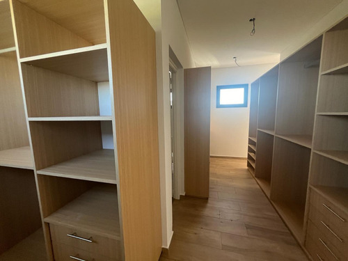 Casa En Barrio Ceibos Puertos Del Lago Lote Interno Escobar 3 Dormitorios Y Escritorio