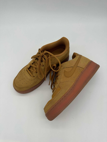 Zapatillas Nike Air Force Camel Gamuza Talle 38