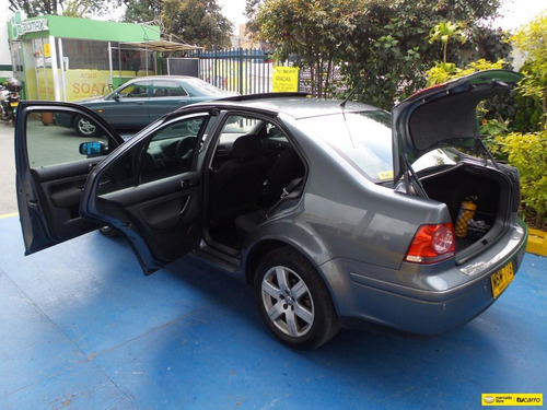 Volkswagen Jetta 2.0 Trendline