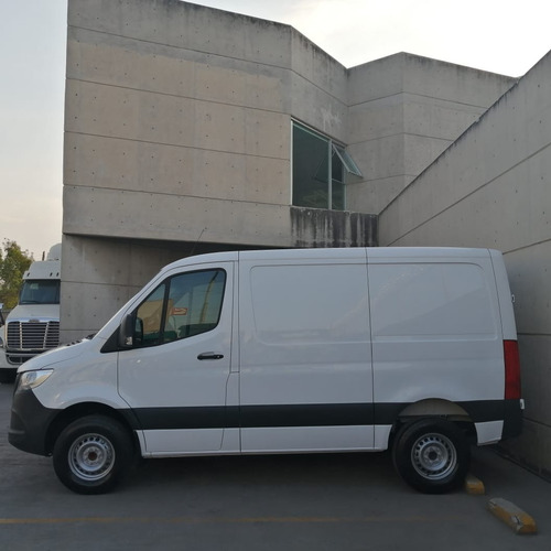 Imagen 9 de 10 de Sprinter Cargo Corta 311 Mod. 2021