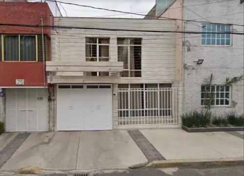 Casa A La Venta De Recuperación Bancaria En Gustavo A. Madero. Fm17