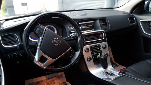 Volvo S60 T6 R-design Polestar 330hp
