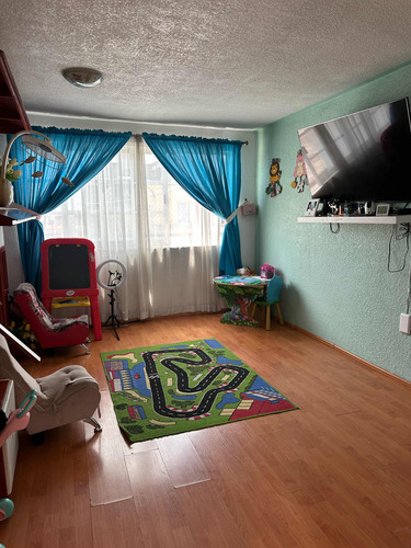 ¡casa En Venta En Condominio A Una Calle De Tollocan Y 5 Minutos De Town Square!