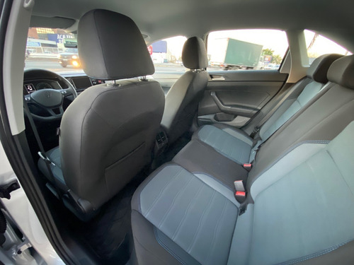 Volkswagen Nivus Comfortline 200 Tsi At Vehiculosdeloeste