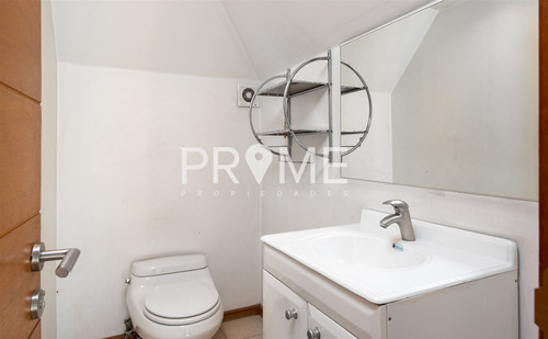 Casa De 2 Pisos / 3d, 4b, Estar Y Servicios Completos