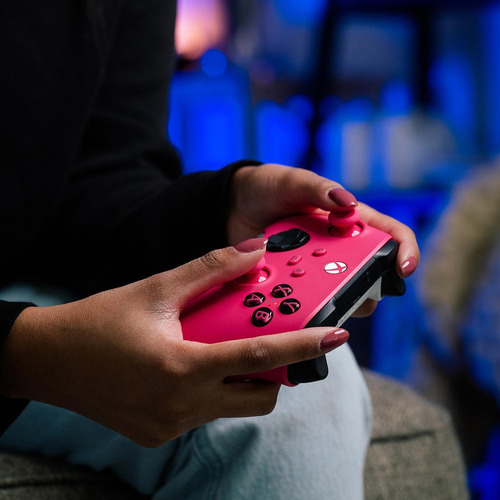 Microsoft Xbox Control Fangs Color Deep pink