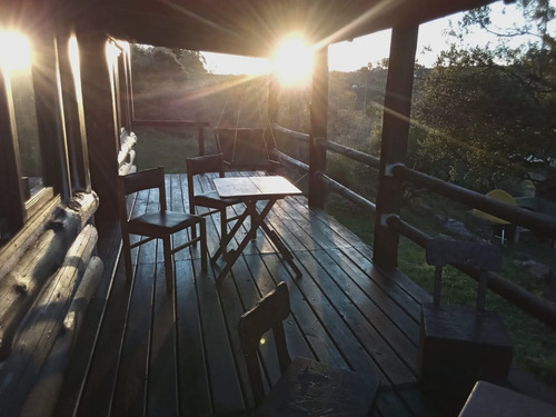 Imagen 9 de 16 de Cabaña Villa Serrana Alquilo Diseño Único, Ubicada En Los Romerillos Con Espectacular Vista Despejada Al Cerro Guazuvirá Y Cerro Del Lagarto, Comodidades Para Hasta 6 Personas.