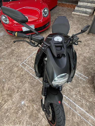 Ducati Diavel 2013