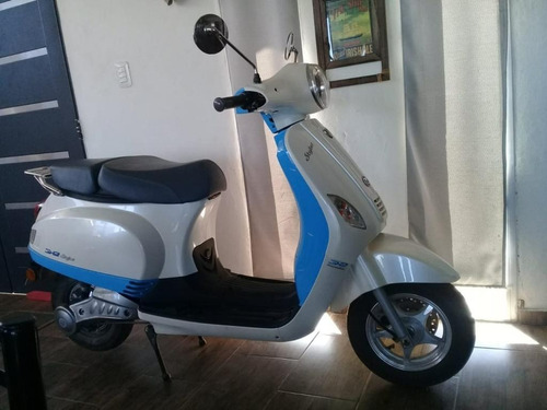 Imagen 4 de 6 de Vendo Zanella E. Styler (electrica) 125 Cc. Modelo 2016