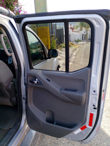 Nissan Frontier Crew Cab Se 4x4 At