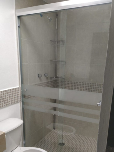 Imagen 1 de 10 de Cancel Baño Cristal Corredizo Vidrio Templado 6mm
