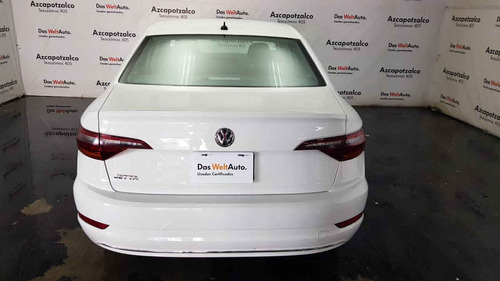 Imagen 3 de 15 de Volkswagen Jetta 2019 4p Comfortline L4/1.4/t Man