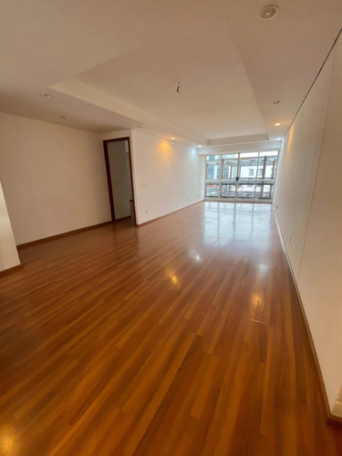 Imagen 4 de 18 de Venta Departamento De 2 Recs En Lomas De Santa Fe.