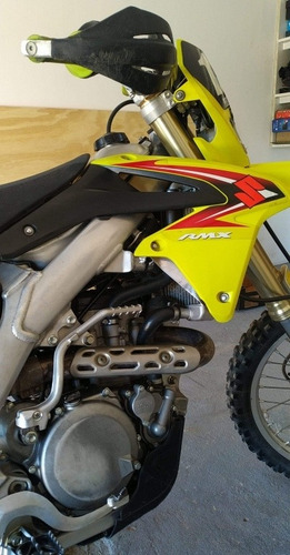 Suzuki Rmx