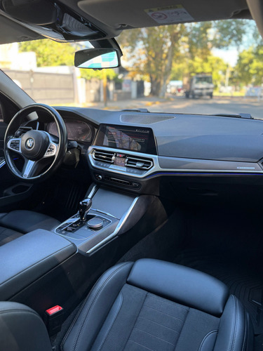 BMW Serie 3 3.0 330i Sedan Sport Line Shadow