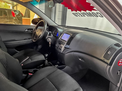 Imagem 4 de 10 de Hyundai I30 2.0 Mpfi Gls 16v